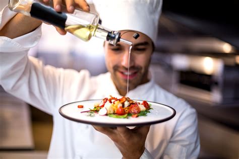  O Concurso de Culinária Chefe Superstar com o Divino Justa: Uma Festa Vietnamita para os Sentidos!